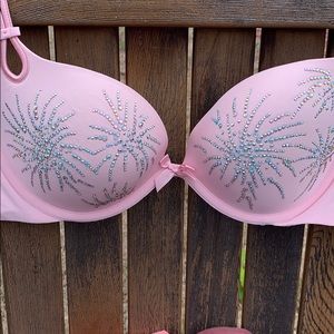 Victoria Secret Bombshell Bra w/crystal fireworks